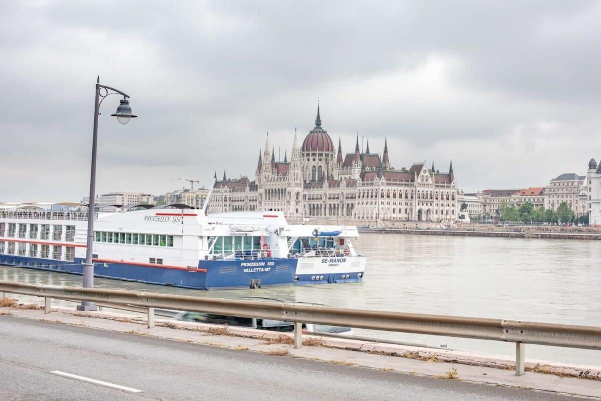 Castle View - New - Romantic Budapesta Exterior foto
