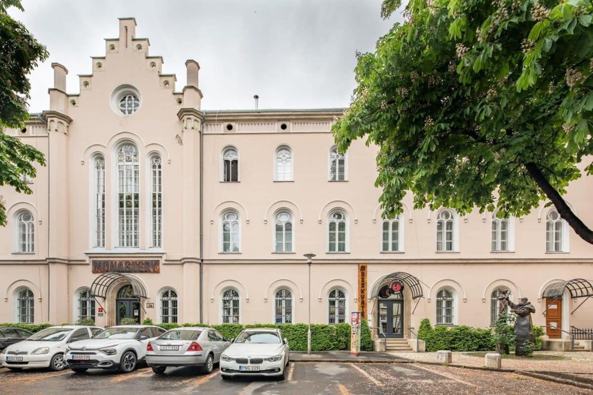 Castle View - New - Romantic Budapesta Exterior foto
